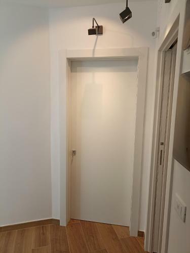 Hostal Al Porto 61 - Rooms For Rent