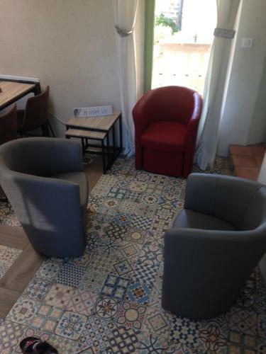 Le G�te Du Mas Avec Piscine