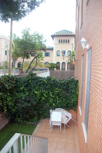 Holiday Apartments Malvarrosa Beach