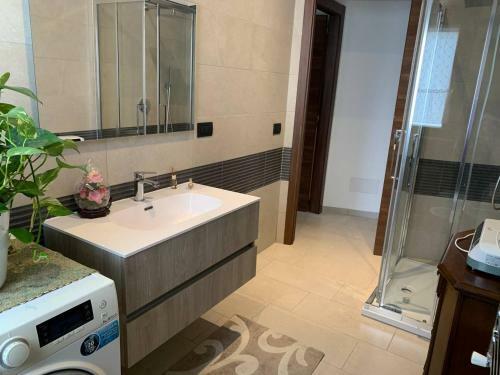 Apartamento Nuovo Attico Con Terrazza 5 Minuti Dal Mare