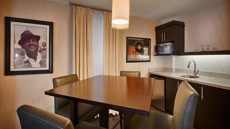 Best Western Premier C Hotel By Carmen's