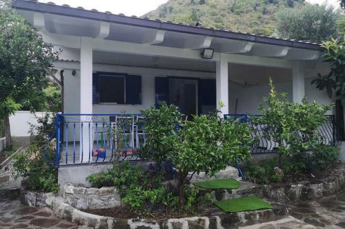 Villa Cilento Mare, Bellissima Con Ampio Giardino