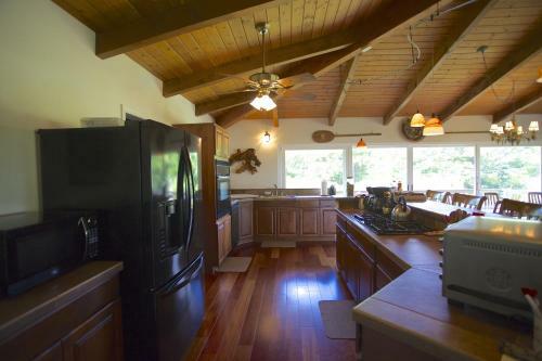 Hale Ho'o Maha Bed And Breakfast