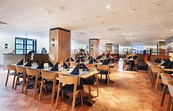 Hotel H�meenkyl�n Kartano