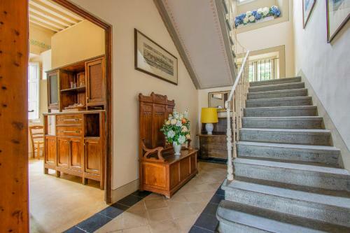Altido Stunning Villa For 10 With Garden And Pool