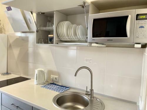 Green Apartments On Kotsyubinsky Avenue