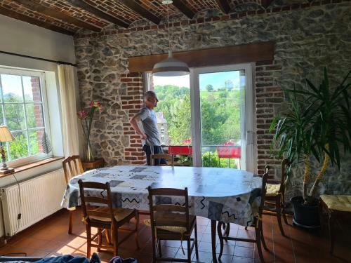 G�te "le Coureux" Avec Superbe Vue Sur La Campagne!
