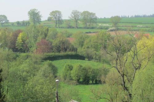 G�te "le Coureux" Avec Superbe Vue Sur La Campagne!
