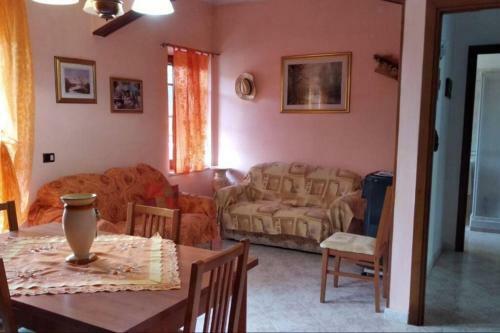 Casa In Zona Tranquilla A Carbonia