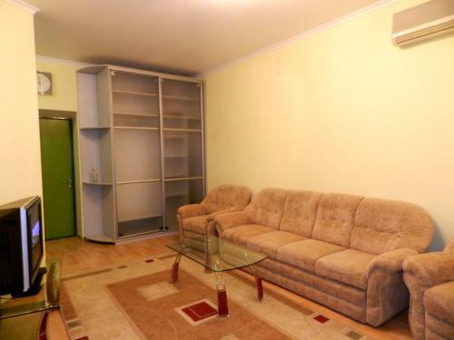 2-room Studio Apartment On Sobornyi Avenue 174-?, By Grandhome