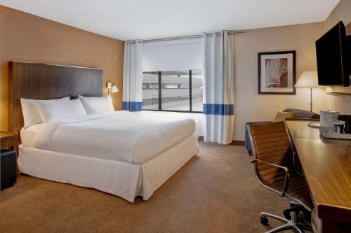 Hotel Four Points By Sheraton Peoria Downtown