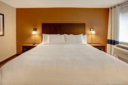 Hotel Four Points By Sheraton Peoria Downtown