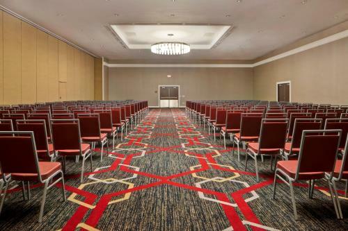 Hotel Four Points By Sheraton Peoria Downtown