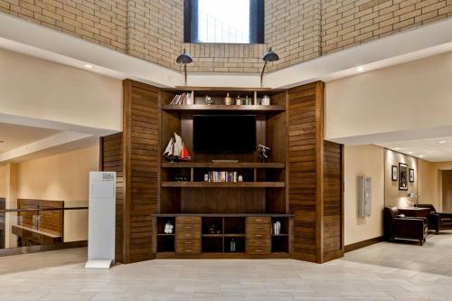 Hotel Four Points By Sheraton Peoria Downtown