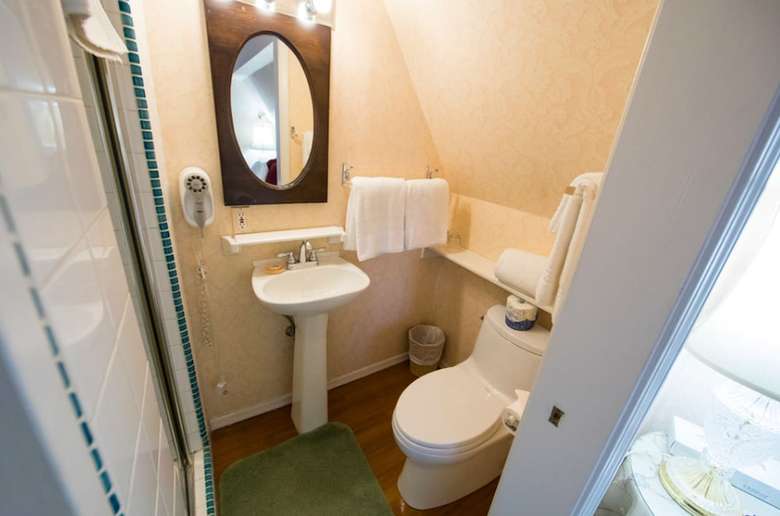 Bed & Breakfast Bath Street Inn