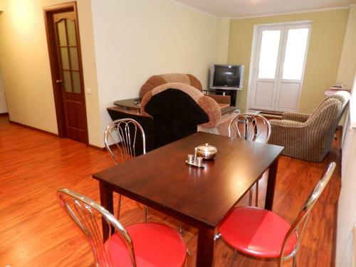 3-room Apartment On Reliefna Street 2-a