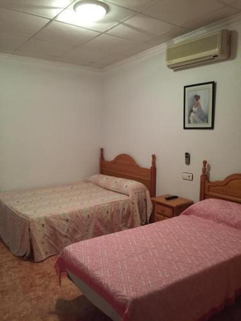 Hostal Pension La Linea
