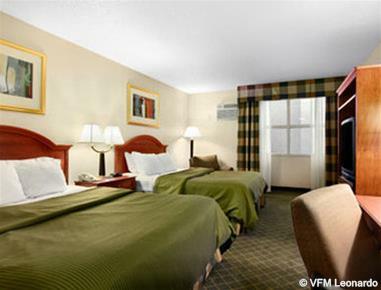 Hotel Howard Johnson Grand Forks