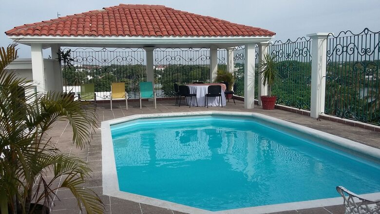 Hotel & Suites Real Del Lago