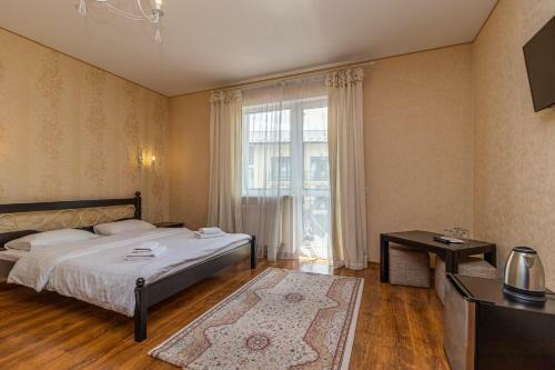 Hotel Pid Strihoju