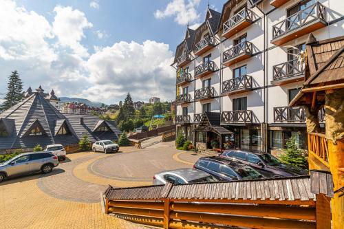 Hotel Pid Strihoju