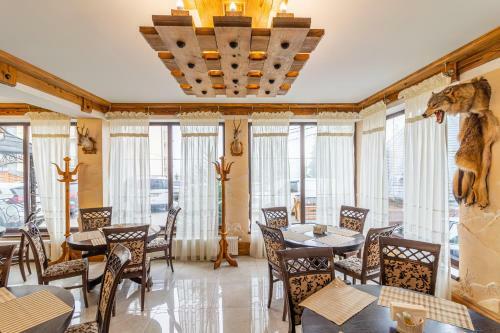 Hotel Pid Strihoju