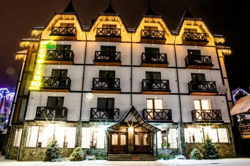Hotel Pid Strihoju