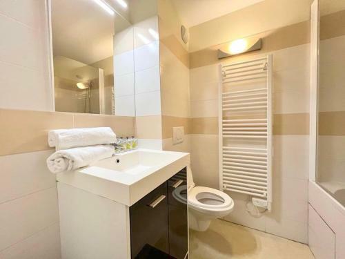 Apartamento T2 Au C?ur Du Centre Historique De Brian�on #1