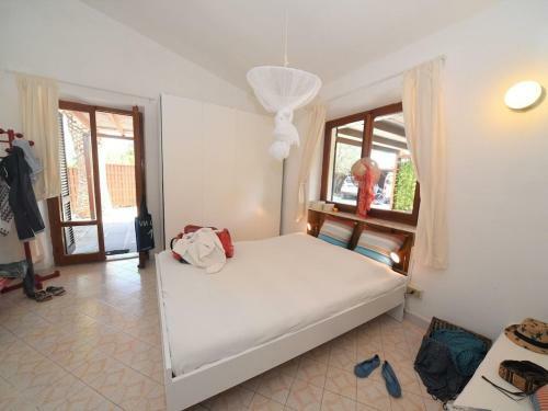 Scenic Holiday Home In Capoliveri With Swimming Pool