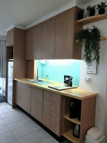 Stylish 1 Bedroom Apartment - Oaks Waterfront Resort