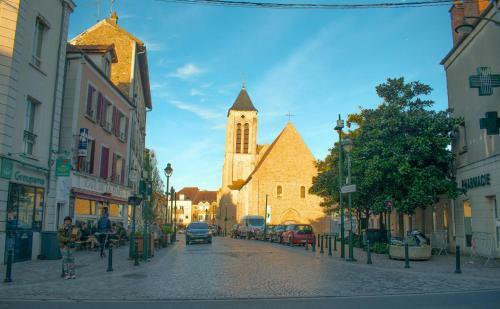Apartamento Le R�tro Chic - T2 Haut Standing Au C?ur De Corbeil - 48 M2