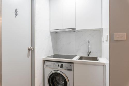 2 Private Double Bed In Sydney Cbd Near Train Uts Darlinghar&icc&c Hinatown - Room Only