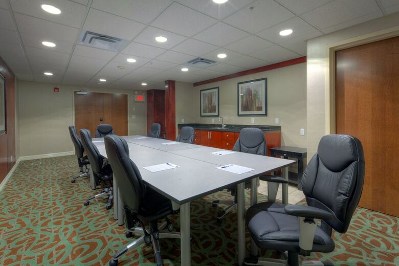 Hotel Holiday Inn Express And Suites Dawson Creek