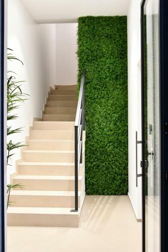 Hostal Nu House Rooms & Apartments