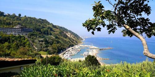 Apartamento Residence Baia Vallugola