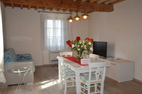 Apartamento Le Bozze "casa Olivo"con Piscina, Wi-fi