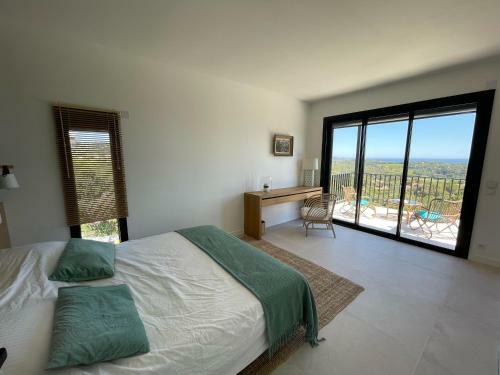 Villa Eden, La Croix Valmer, 8 People - Key Sun Services