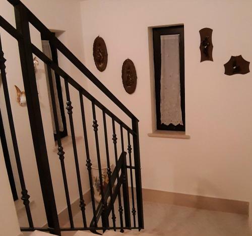 Casa Ai Piedi Del Monte Camicia