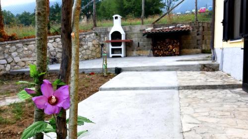 Casa Ai Piedi Del Monte Camicia