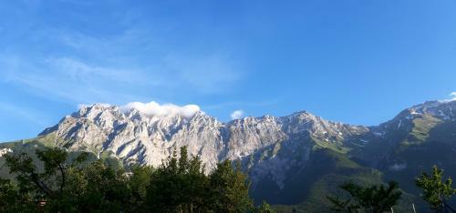 Casa Ai Piedi Del Monte Camicia