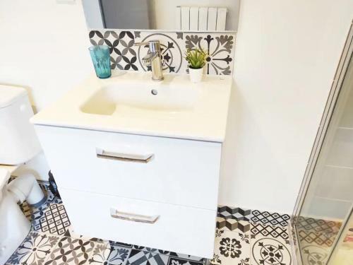 Maison Avec Jardin En Centre Ville - Proche Gare