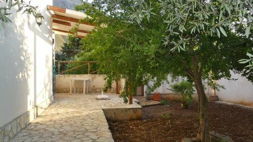 Apartamento Makari Sunrise