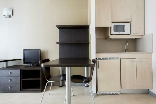 Hostal Residencia Damia Bonet