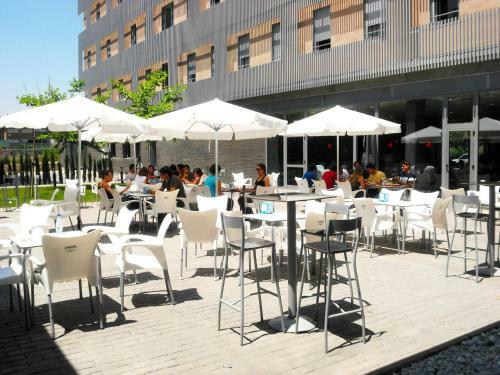Hostal Residencia Damia Bonet