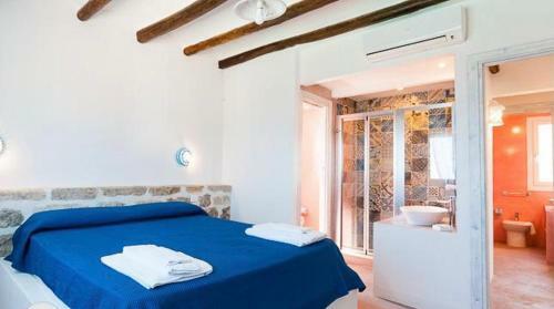 Villa Marmora Con Piscina E Vista Mare