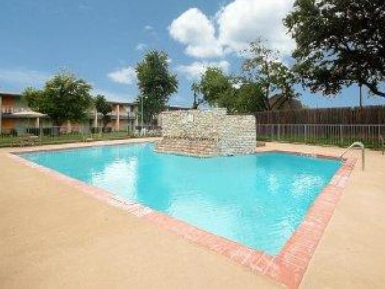 Motel Mid Towne Inn & Suites