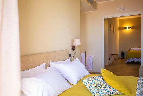 Hotel Santoro Country House