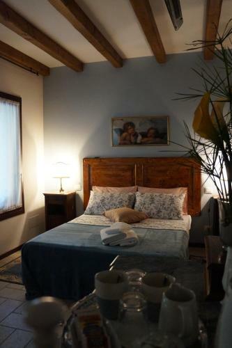 Hostal La Brigata Apartments Suite Room