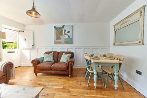 Host & Stay - Waterleap Cottage