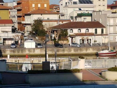 Apartamento Appartamento Darsena Con Box Auto